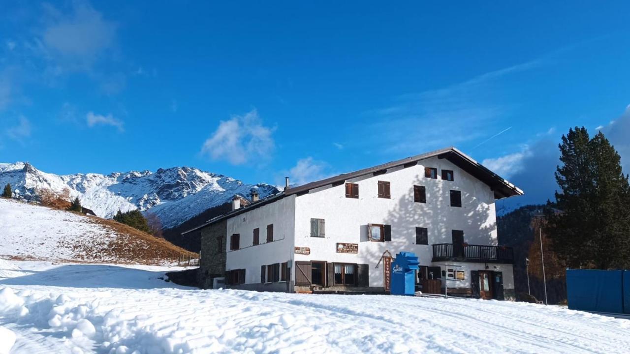 Locanda Ristorante Bar Del Lago Chamois Εξωτερικό φωτογραφία