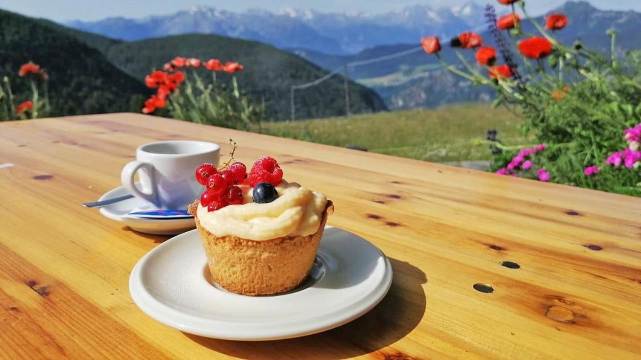 Locanda Ristorante Bar Del Lago Chamois Εξωτερικό φωτογραφία