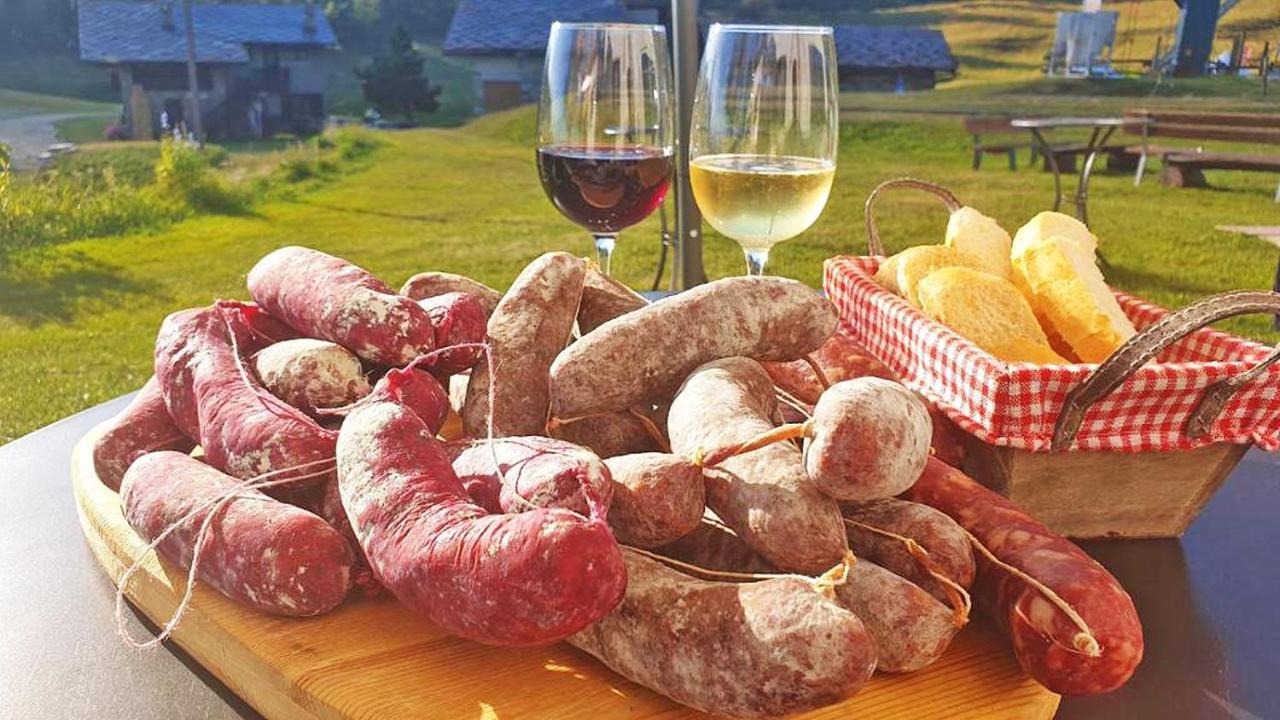 Locanda Ristorante Bar Del Lago Chamois Εξωτερικό φωτογραφία