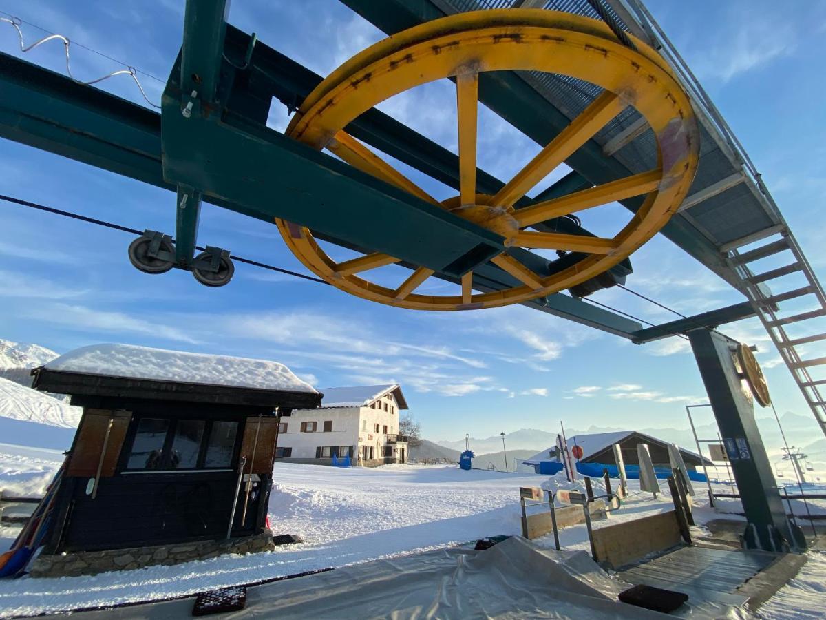 Locanda Ristorante Bar Del Lago Chamois Εξωτερικό φωτογραφία